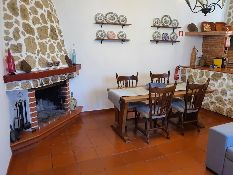 Casa Da Eira - Villas De Campo เฟร์เรย์รา โด เซเซเร ภายนอก รูปภาพ