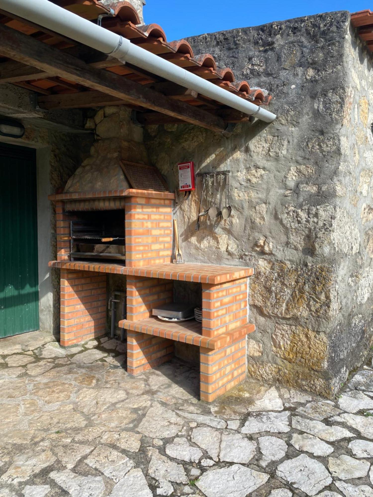 Casa Da Eira - Villas De Campo เฟร์เรย์รา โด เซเซเร ภายนอก รูปภาพ